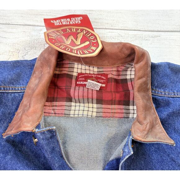 Marlboro Vintage Men’s Denim Trucker Jacket Leather Collar Size Large - Picture 9 of 11